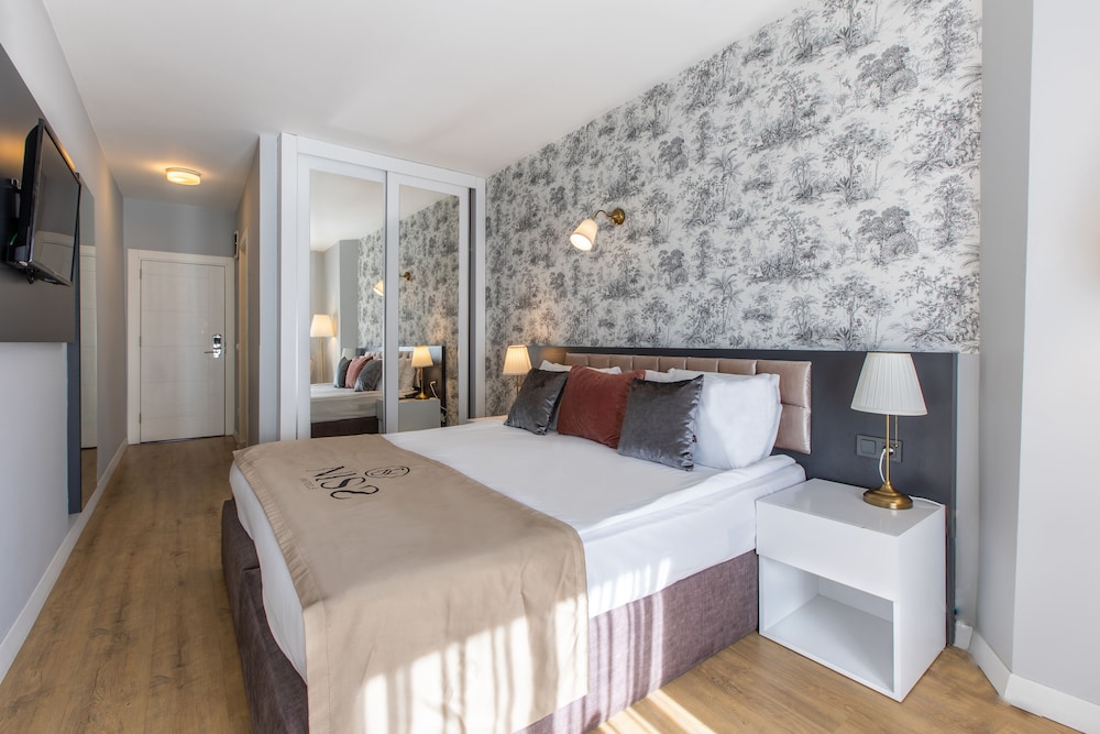 Niss Lara Hotel Rezervasyon