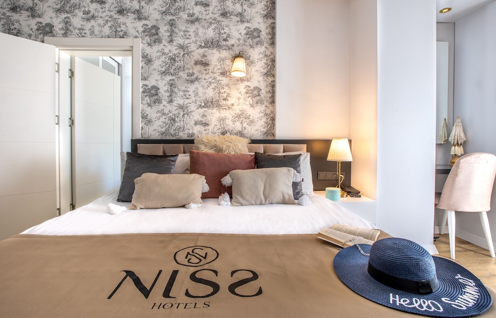 Niss Lara Hotel Rezervasyon