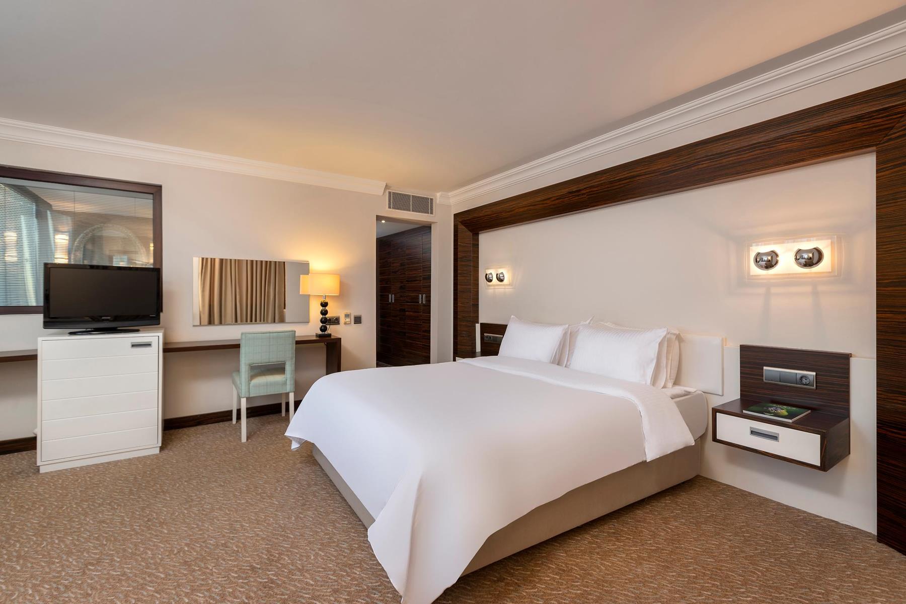 Rixos Park Belek - The Land of Legends Access Rezervasyon