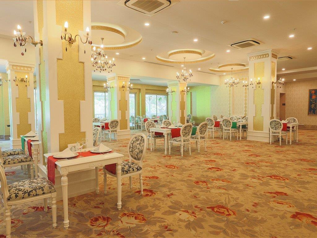 Crystal Tat Beach Rezervasyon