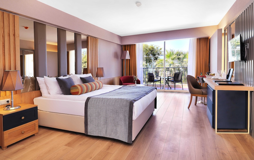 Imperial Turkiz Resort Hotel Rezervasyon