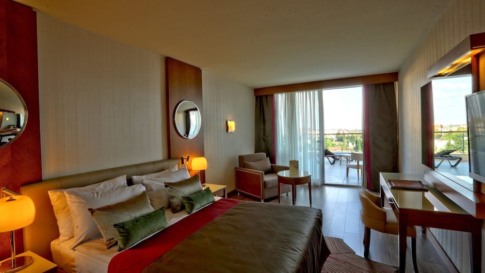 Side Star Elegance Rezervasyon