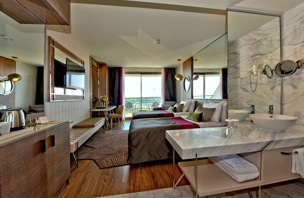 Side Star Elegance Rezervasyon