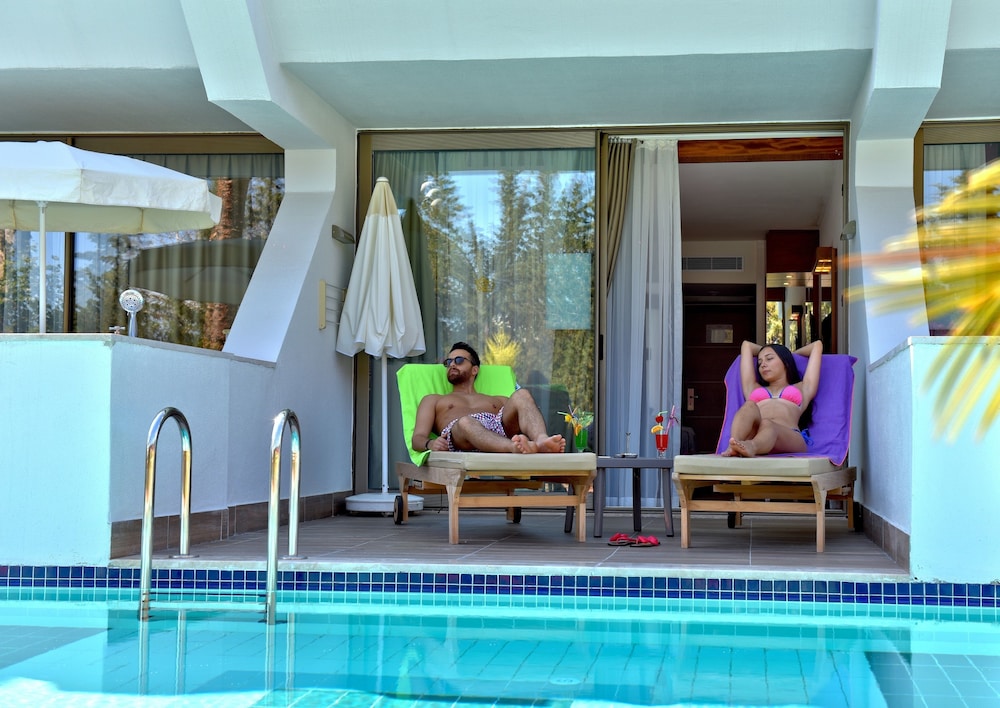 Side Star Elegance Rezervasyon