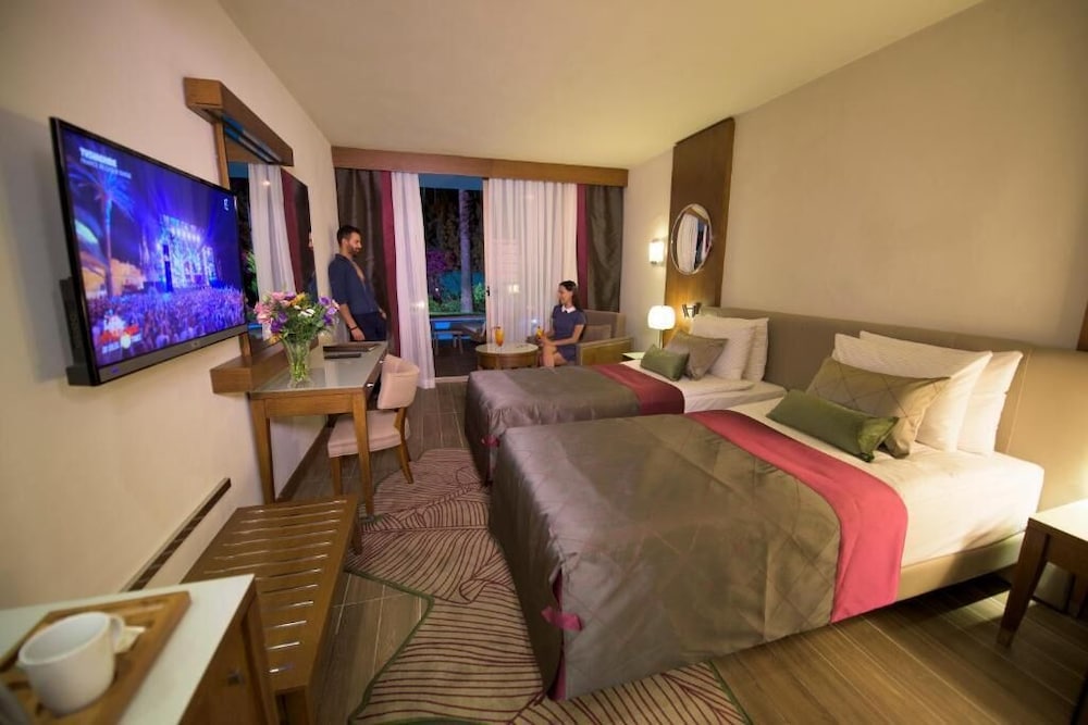 Side Star Elegance Rezervasyon