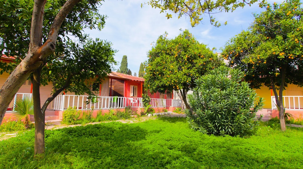 Toll Garden Rezervasyon