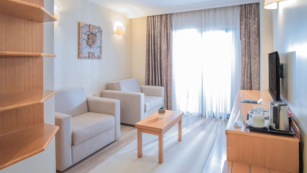 Miramare Queen Hotel Rezervasyon