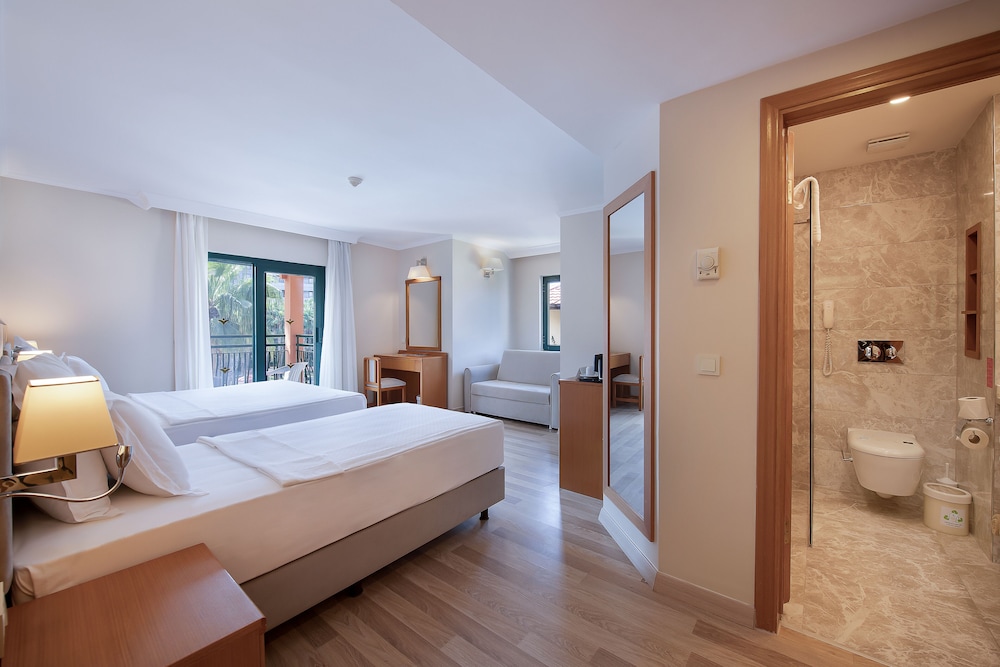 Miramare Queen Hotel Rezervasyon