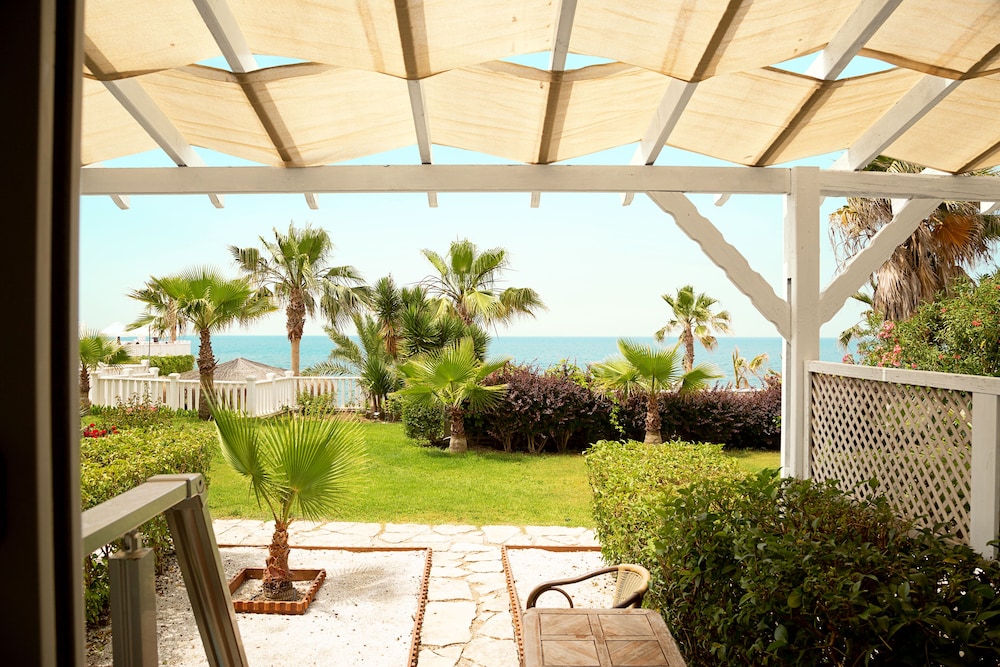 Flora Garden Beach Rezervasyon