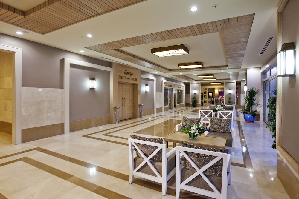 Quadas Hotel Rezervasyon