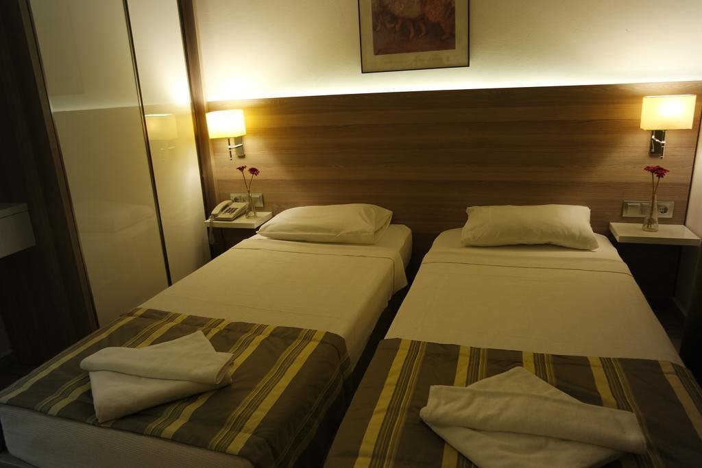 Amphi Apartments Rezervasyon