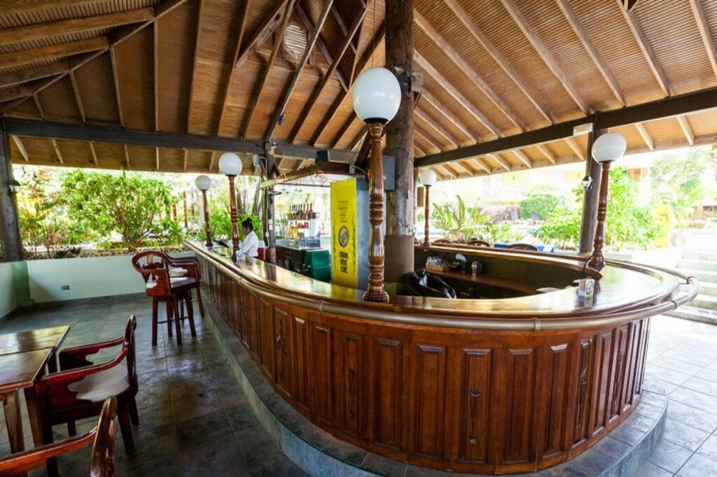 Tropical Beach Hotel Rezervasyon