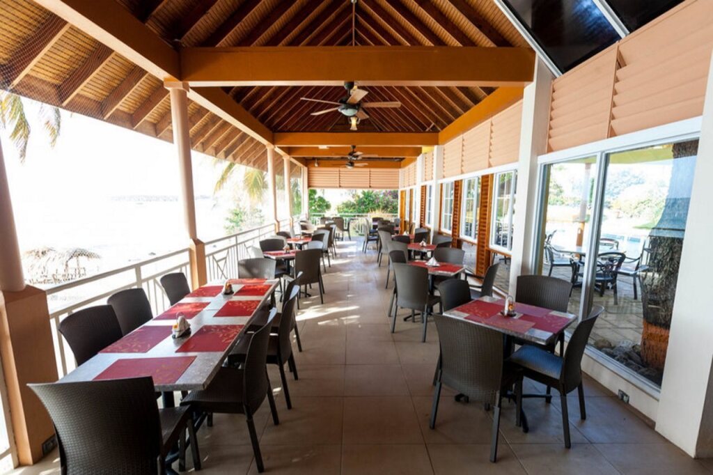 Tropical Beach Hotel Rezervasyon