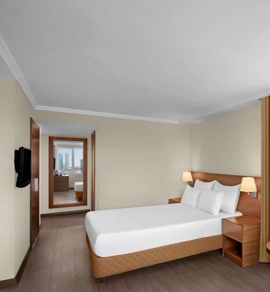 Dedeman Istanbul Rezervasyon