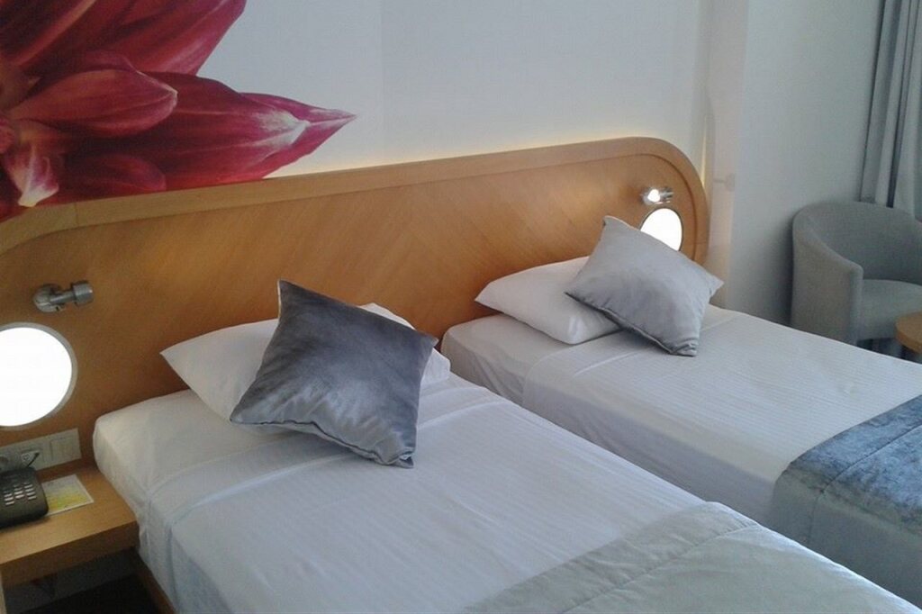 Hotel Marbella Rezervasyon