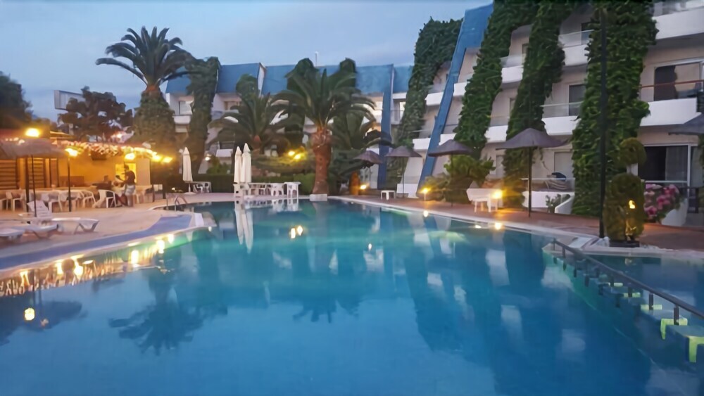 Apart Hotel Nova Rezervasyon