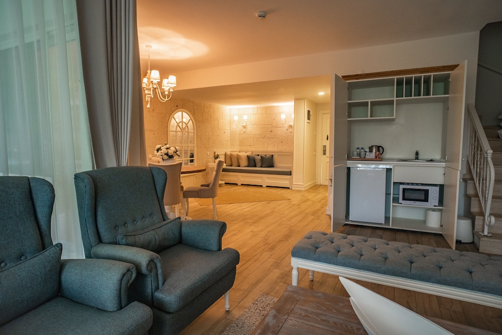 MW Phokaia Beach & Resort Rezervasyon