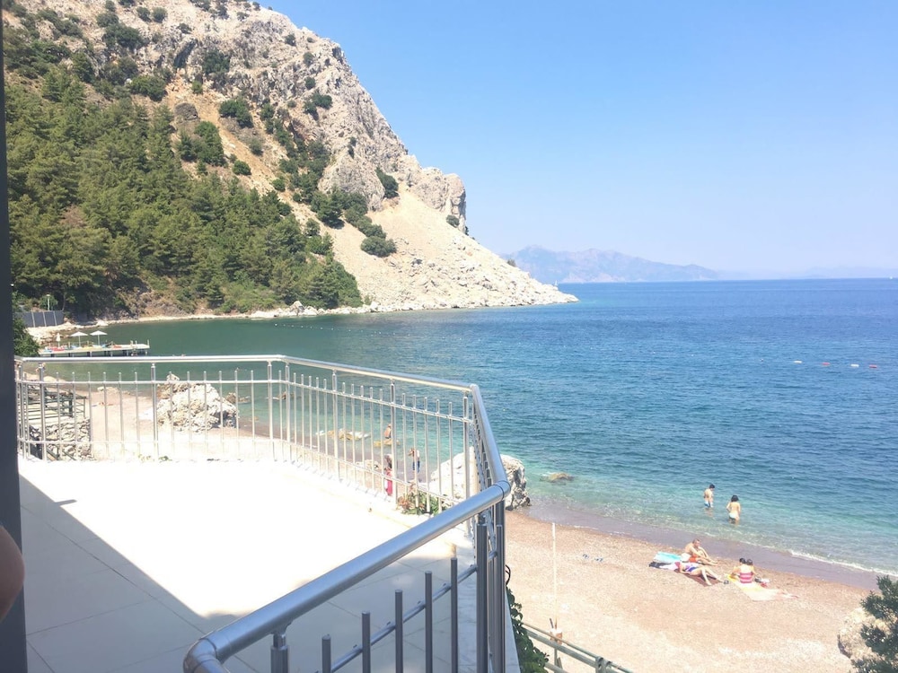 Pine Beach Boutique Hotel Rezervasyon