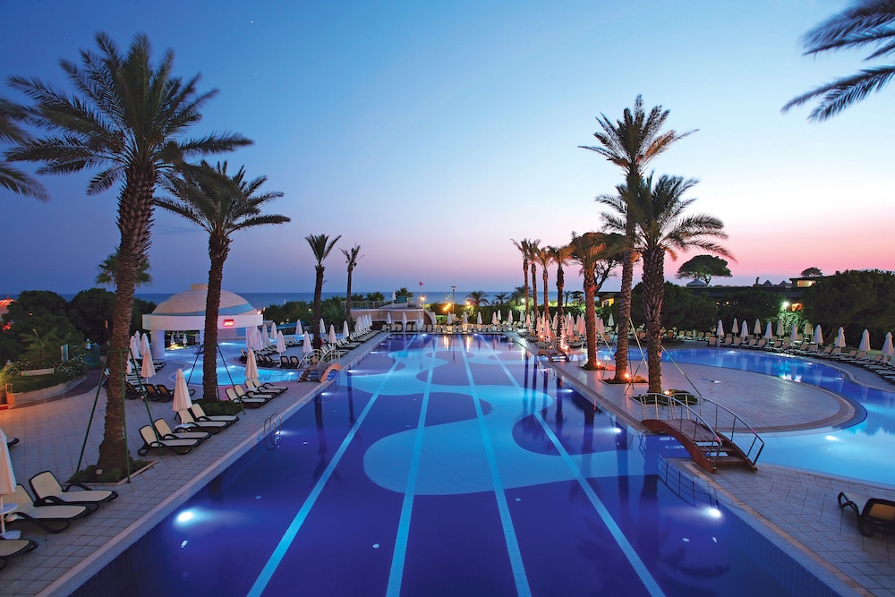 Limak Atlantis Deluxe Hotel & Resort Rezervasyon