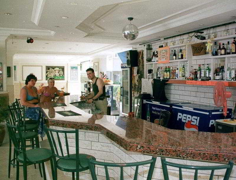 Baris Hotel & Apartments Rezervasyon