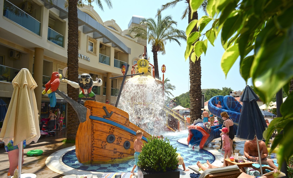 Grand Cettia Hotel Rezervasyon