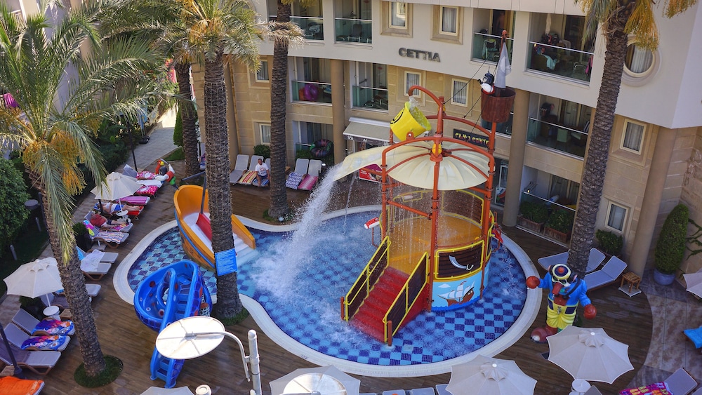 Grand Cettia Hotel Rezervasyon
