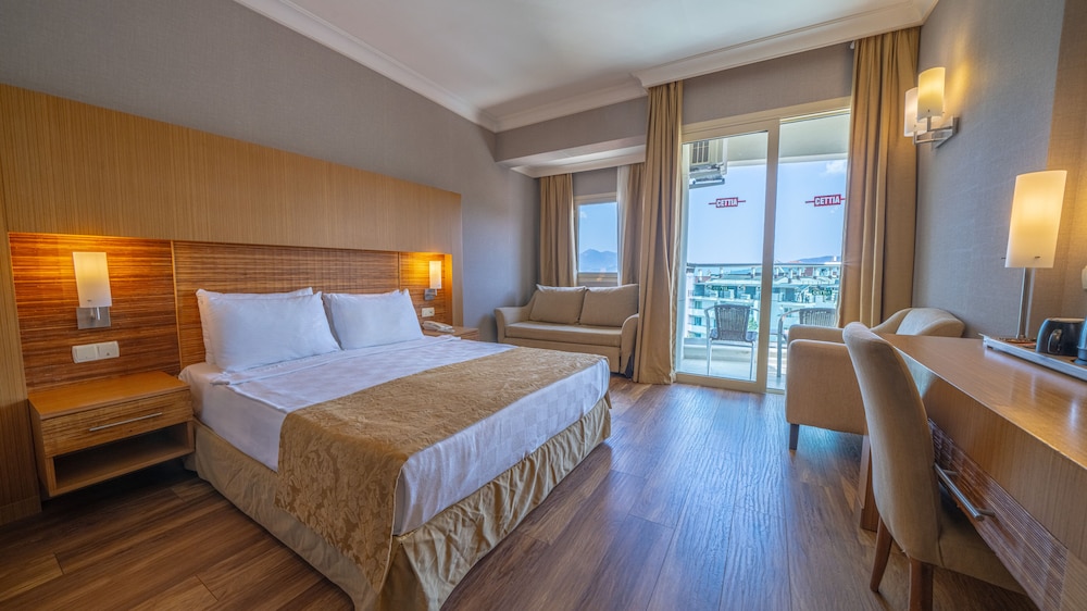 Grand Cettia Hotel Rezervasyon