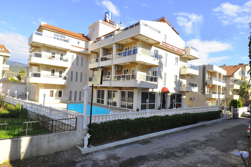 Golden Star Hotel Rezervasyon