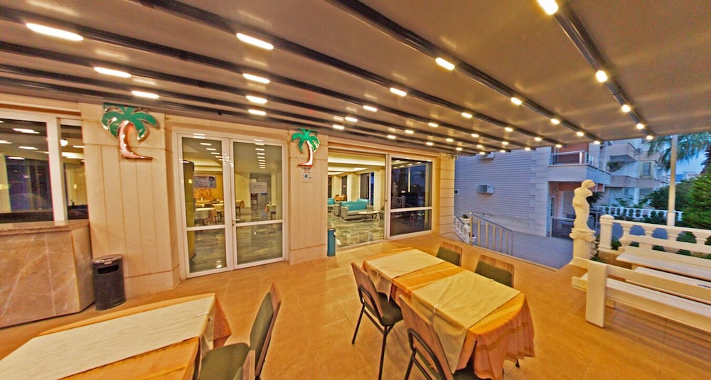 Golden Star Hotel Rezervasyon