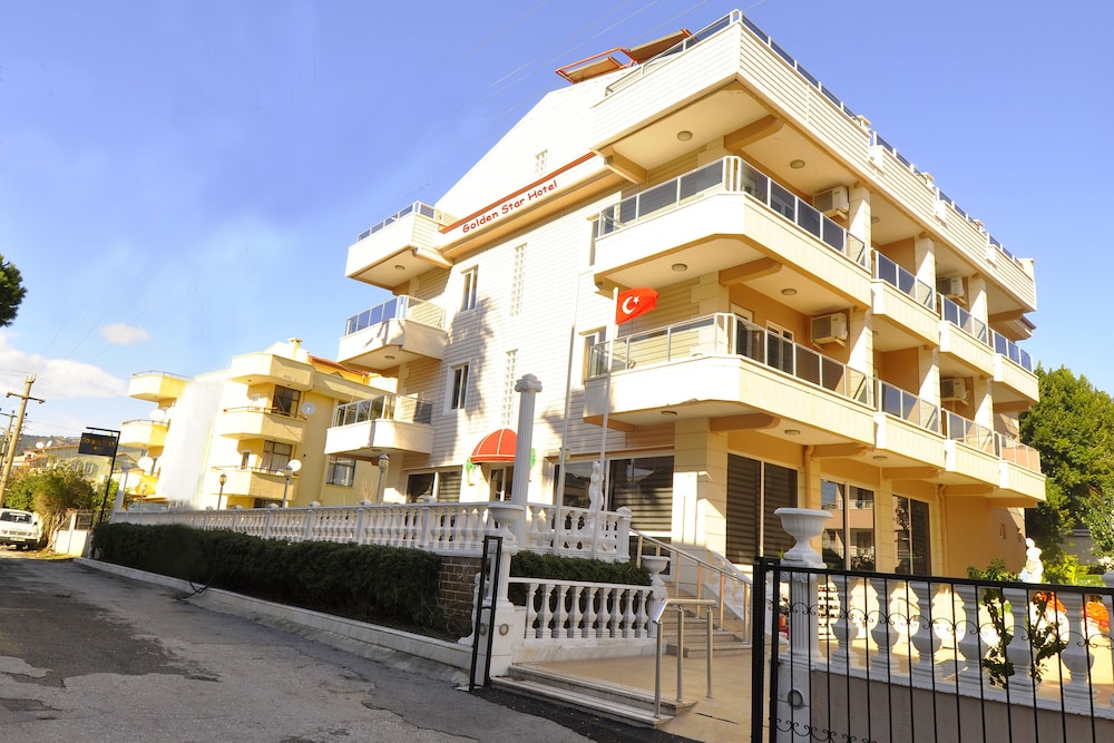 Golden Star Hotel Rezervasyon