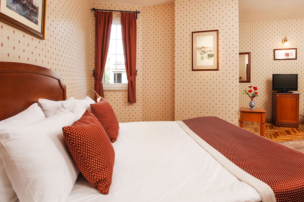 Erguvan Hotel Rezervasyon