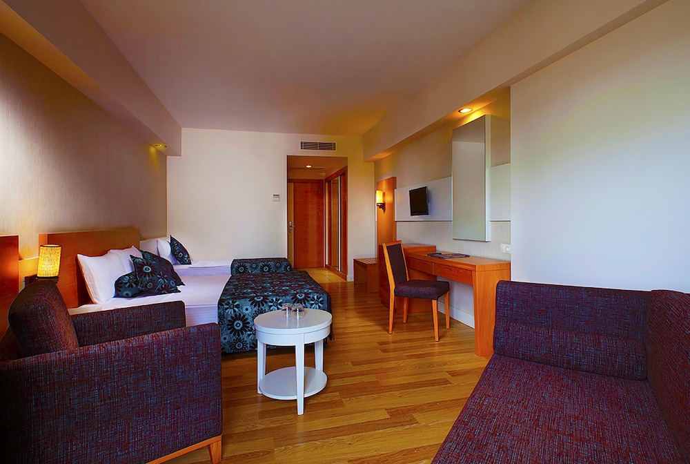 Side Aluna Hotel Rezervasyon