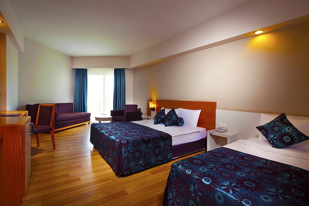 Side Aluna Hotel Rezervasyon