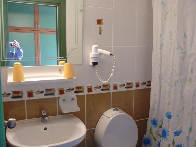 Amos Hotel Rezervasyon