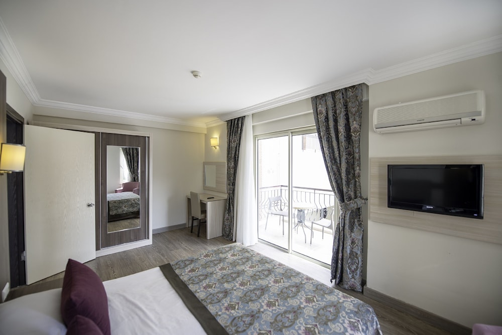 Crystal Aura Rezervasyon