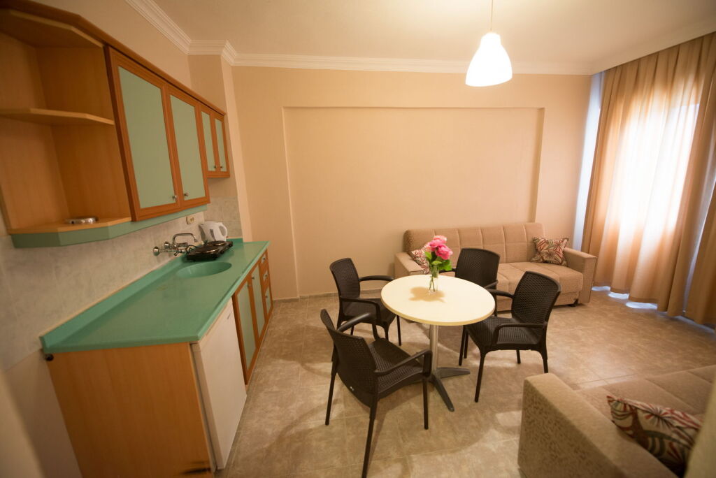 Albatros Apartments Rezervasyon