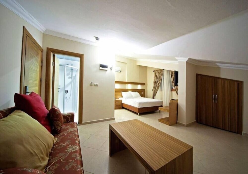 Asdamaris Hotel Rezervasyon