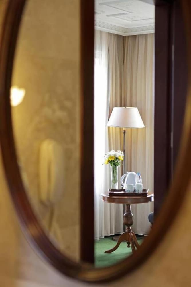 Anemon Galata Rezervasyon