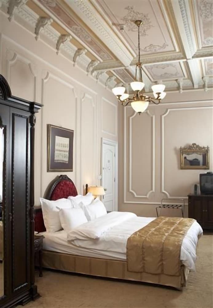 Anemon Galata Rezervasyon