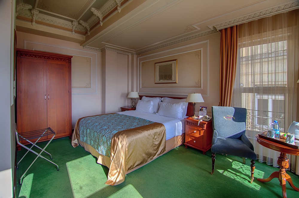 Anemon Galata Rezervasyon