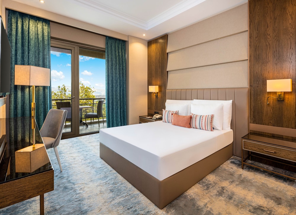 Celik Palas Convention Center & Thermal Spa Rezervasyon