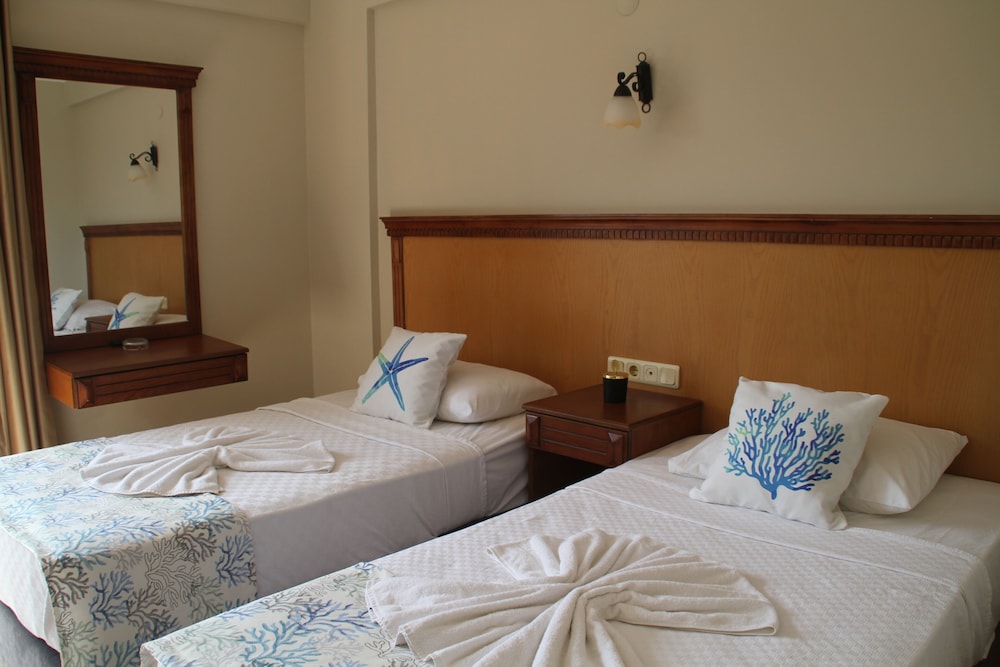 Hotel Rosy Suites Rezervasyon