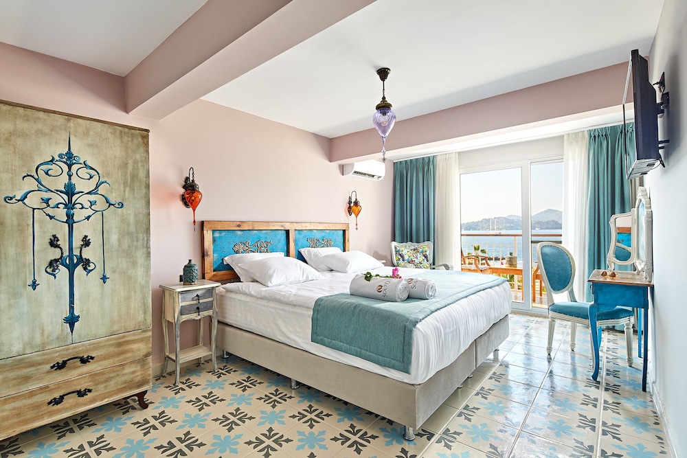 Fi Light Solto Boutique Beach Rezervasyon