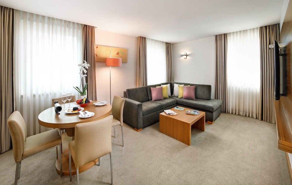 Divan Istanbul City Rezervasyon