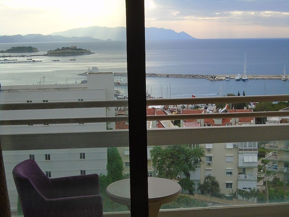 Porteras Otel Rezervasyon