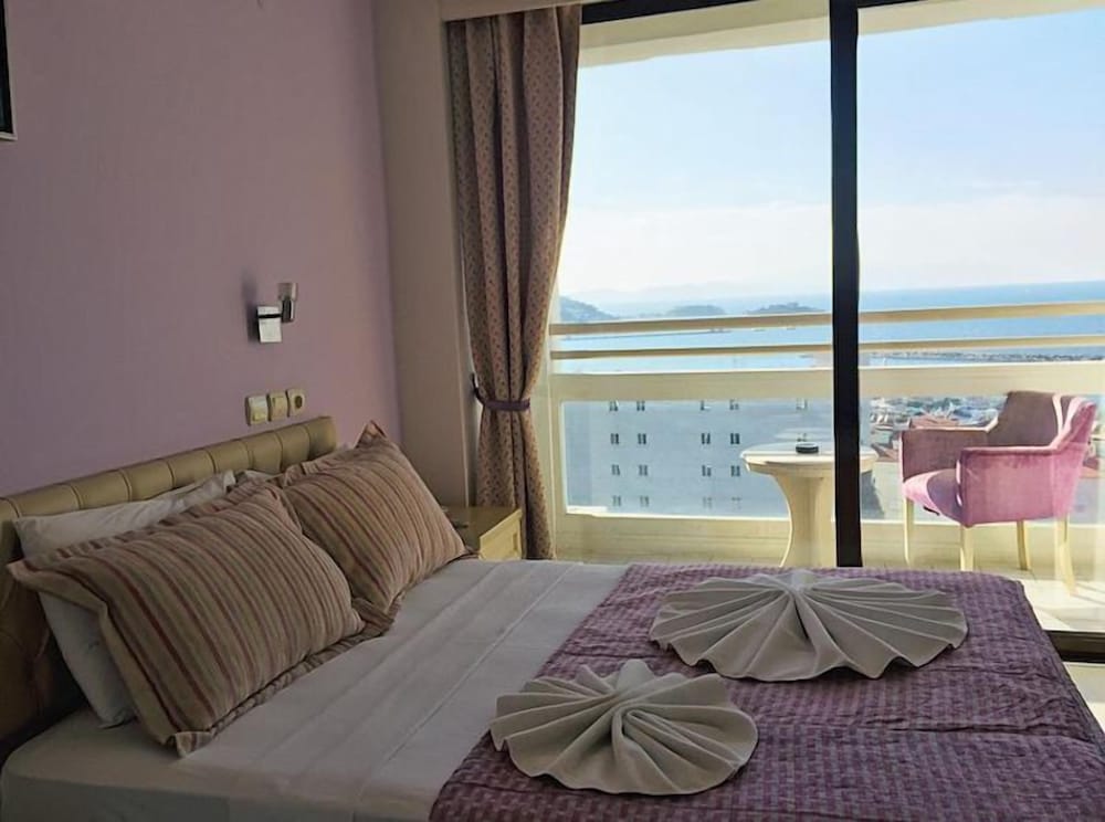 Porteras Otel Rezervasyon