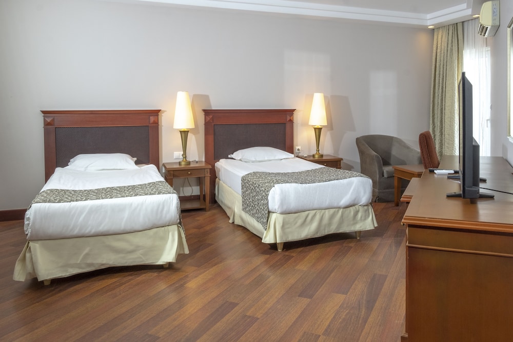 Bodrum Holiday Resort & Spa Rezervasyon