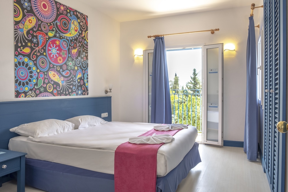 Bodrum Holiday Resort & Spa Rezervasyon