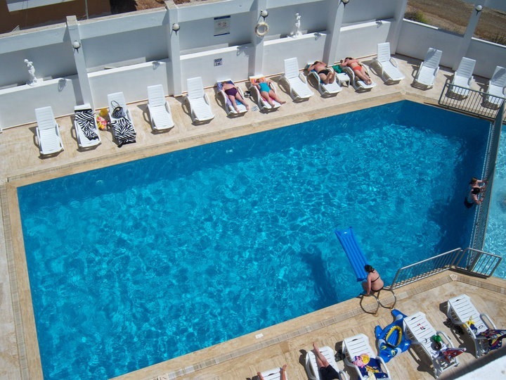 Tuntas Suites Altinkum Rezervasyon