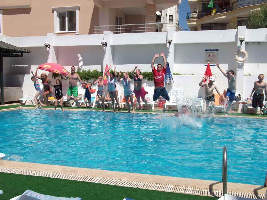 Tuntas Suites Altinkum Rezervasyon